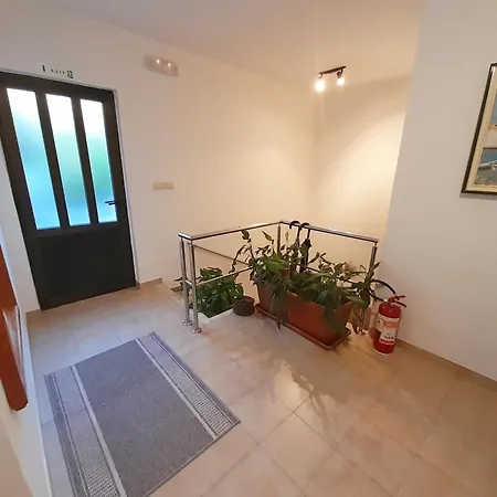 Neonila Apartmán Mlini