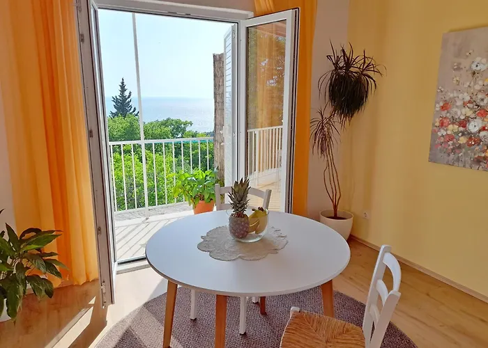 Neonila Apartamento *